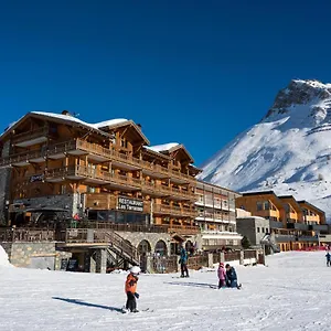 Le Levanna Hotel