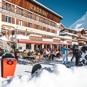 L'arbina Hotel